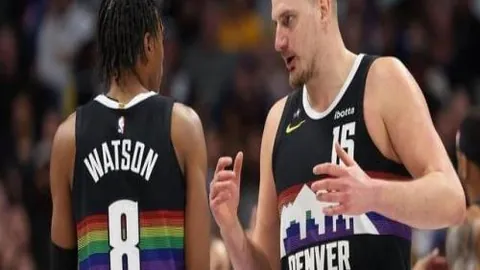 利物浦12轮以4-0完胜阿森纳，马内梅开二度南野拓实替补建功